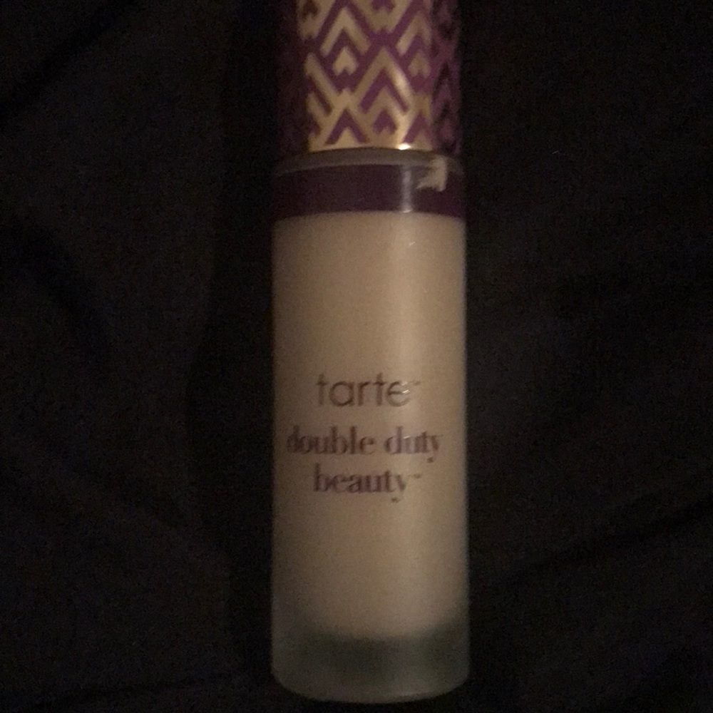 Tarte shape tape matte foundation